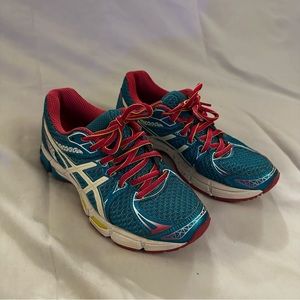ASICS duo max running shoes
